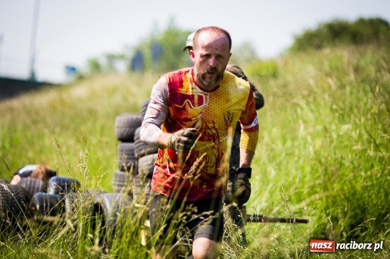 Zdjęcie w galerii na portalu naszraciborz.pl: I Bieg Cichociemnych w Raciborzu. Trasa wyciskała ostatnie poty FOTO i WIDEO wiadomości z regionu