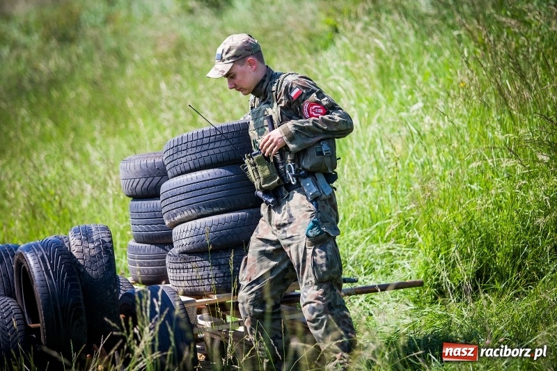 Zdjęcie w galerii na portalu naszraciborz.pl: I Bieg Cichociemnych w Raciborzu. Trasa wyciskała ostatnie poty FOTO i WIDEO wiadomości z regionu