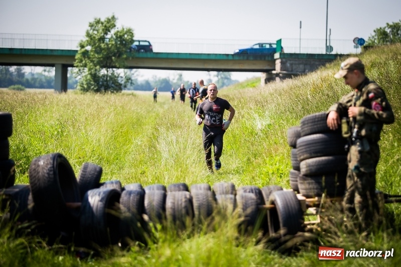 Zdjęcie w galerii na portalu naszraciborz.pl: I Bieg Cichociemnych w Raciborzu. Trasa wyciskała ostatnie poty FOTO i WIDEO wiadomości z regionu