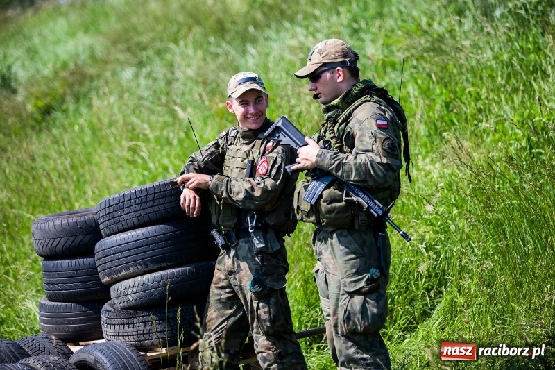 Zdjęcie w galerii na portalu naszraciborz.pl: I Bieg Cichociemnych w Raciborzu. Trasa wyciskała ostatnie poty FOTO i WIDEO wiadomości z regionu