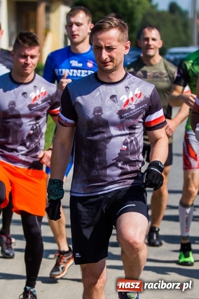 Zdjęcie w galerii na portalu naszraciborz.pl: I Bieg Cichociemnych w Raciborzu. Trasa wyciskała ostatnie poty FOTO i WIDEO wiadomości z regionu