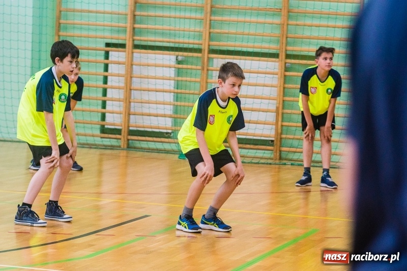 Zdjęcie w galerii na portalu naszraciborz.pl: Po raz szósty zagrali dla swoich mam wiadomości z regionu