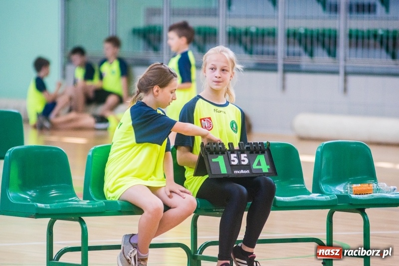 Zdjęcie w galerii na portalu naszraciborz.pl: Po raz szósty zagrali dla swoich mam wiadomości z regionu