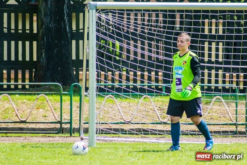 Zdjęcie w galerii na portalu naszraciborz.pl: Piłkarskie Mistrzostwa Polski niesłyszących na stadionie PWSZ wiadomości z regionu