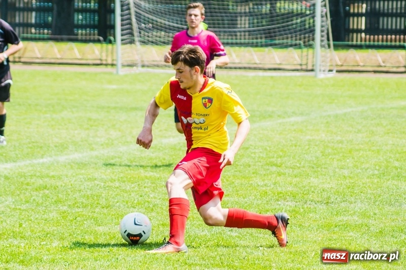 Zdjęcie w galerii na portalu naszraciborz.pl: Piłkarskie Mistrzostwa Polski niesłyszących na stadionie PWSZ wiadomości z regionu