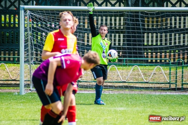 Zdjęcie w galerii na portalu naszraciborz.pl: Piłkarskie Mistrzostwa Polski niesłyszących na stadionie PWSZ wiadomości z regionu
