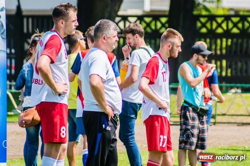 Zdjęcie w galerii na portalu naszraciborz.pl: Piłkarskie Mistrzostwa Polski niesłyszących na stadionie PWSZ wiadomości z regionu