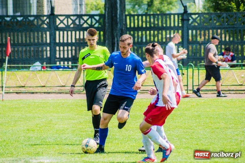 Zdjęcie w galerii na portalu naszraciborz.pl: Piłkarskie Mistrzostwa Polski niesłyszących na stadionie PWSZ wiadomości z regionu