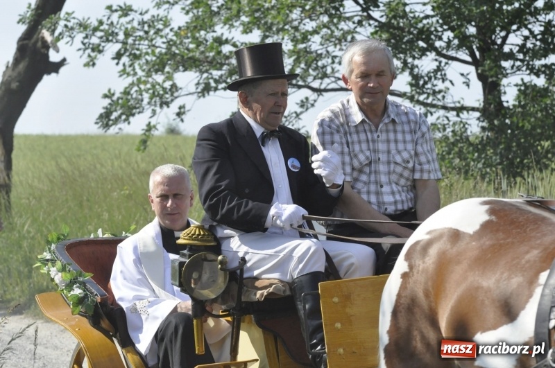 Zdjęcie w galerii na portalu naszraciborz.pl: Ze świętym Urbanem po brzeskich polach i łąkach wiadomości z regionu