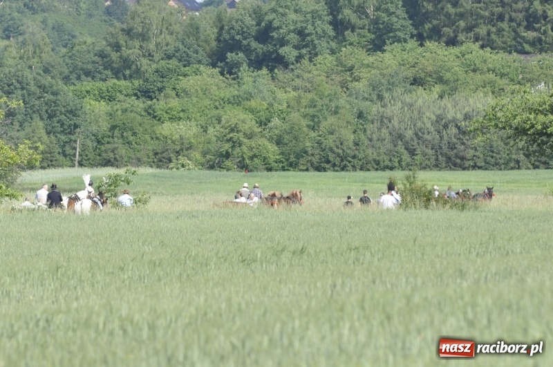 Zdjęcie w galerii na portalu naszraciborz.pl: Ze świętym Urbanem po brzeskich polach i łąkach wiadomości z regionu