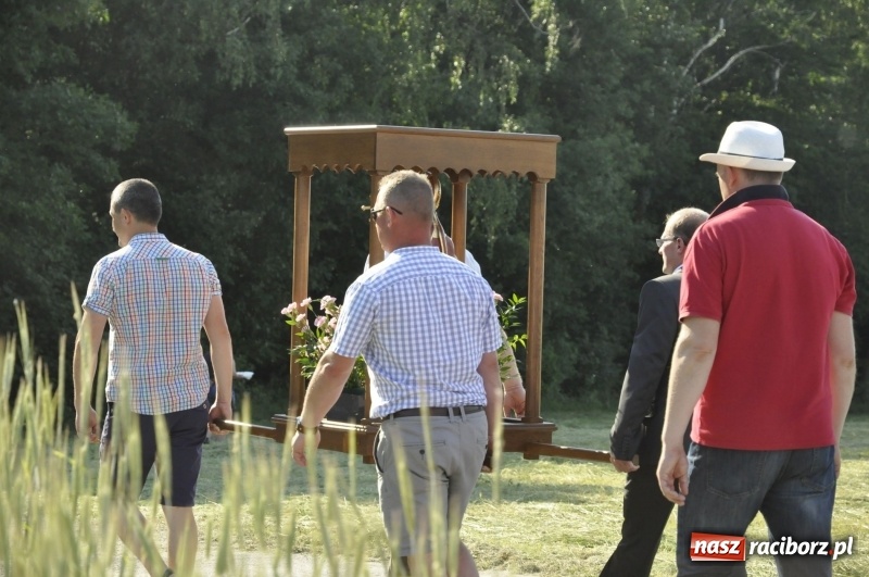 Zdjęcie w galerii na portalu naszraciborz.pl: Ze świętym Urbanem po brzeskich polach i łąkach wiadomości z regionu