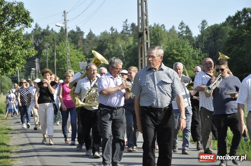 Zdjęcie w galerii na portalu naszraciborz.pl: Ze świętym Urbanem po brzeskich polach i łąkach wiadomości z regionu