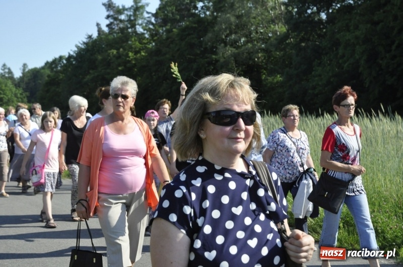 Zdjęcie w galerii na portalu naszraciborz.pl: Ze świętym Urbanem po brzeskich polach i łąkach wiadomości z regionu