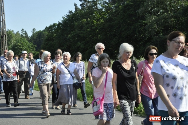 Zdjęcie w galerii na portalu naszraciborz.pl: Ze świętym Urbanem po brzeskich polach i łąkach wiadomości z regionu