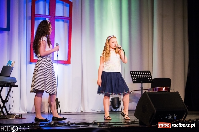 Zdjęcie w galerii na portalu naszraciborz.pl: Koncert jubileuszowy zespołu Perspektywa w Strzesze wiadomości z regionu