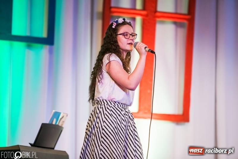 Zdjęcie w galerii na portalu naszraciborz.pl: Koncert jubileuszowy zespołu Perspektywa w Strzesze wiadomości z regionu