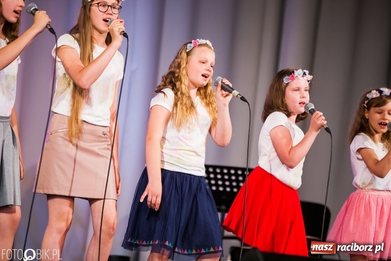 Zdjęcie w galerii na portalu naszraciborz.pl: Koncert jubileuszowy zespołu Perspektywa w Strzesze wiadomości z regionu