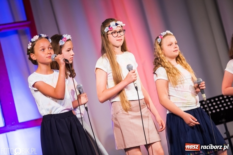 Zdjęcie w galerii na portalu naszraciborz.pl: Koncert jubileuszowy zespołu Perspektywa w Strzesze wiadomości z regionu