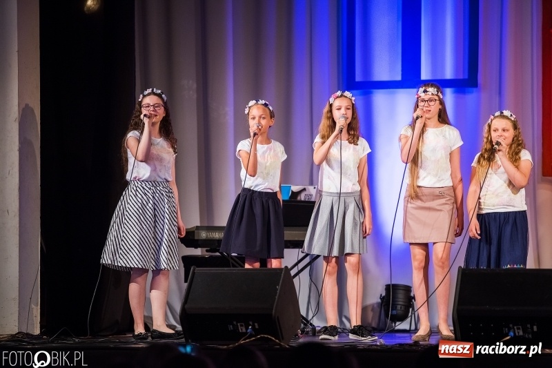 Zdjęcie w galerii na portalu naszraciborz.pl: Koncert jubileuszowy zespołu Perspektywa w Strzesze wiadomości z regionu