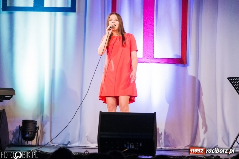 Zdjęcie w galerii na portalu naszraciborz.pl: Koncert jubileuszowy zespołu Perspektywa w Strzesze wiadomości z regionu