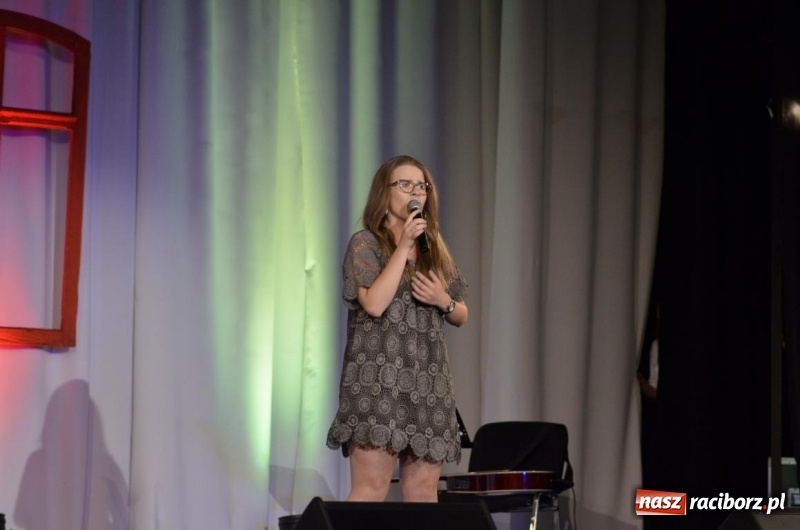 Zdjęcie w galerii na portalu naszraciborz.pl: Koncert jubileuszowy zespołu Perspektywa w Strzesze wiadomości z regionu