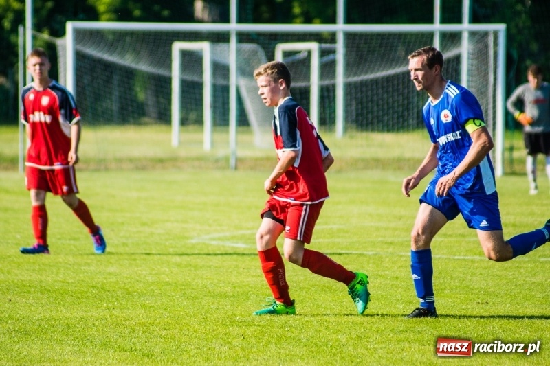 Zdjęcie w galerii na portalu naszraciborz.pl: Zaczęło się dobrze, skończyło jak zwykle. Rafako pokonało Krzanowice wiadomości z regionu