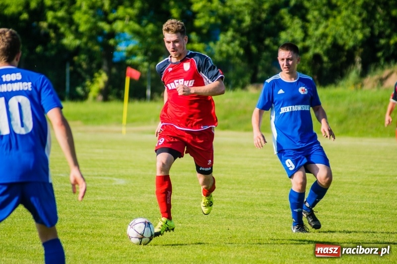 Zdjęcie w galerii na portalu naszraciborz.pl: Zaczęło się dobrze, skończyło jak zwykle. Rafako pokonało Krzanowice wiadomości z regionu