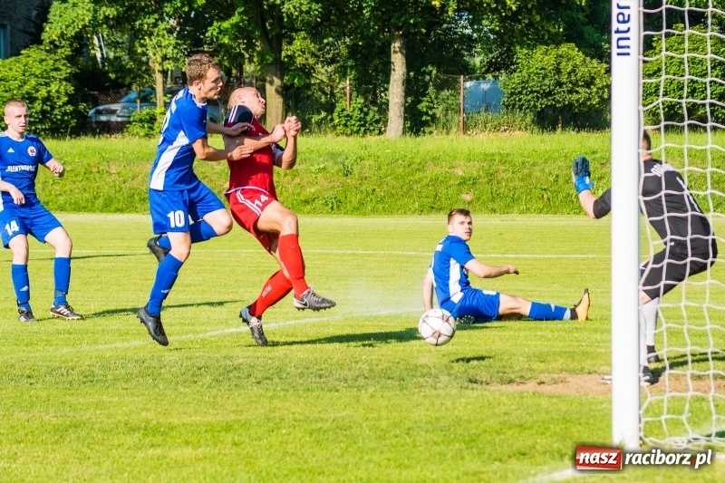 Zdjęcie w galerii na portalu naszraciborz.pl: Zaczęło się dobrze, skończyło jak zwykle. Rafako pokonało Krzanowice wiadomości z regionu