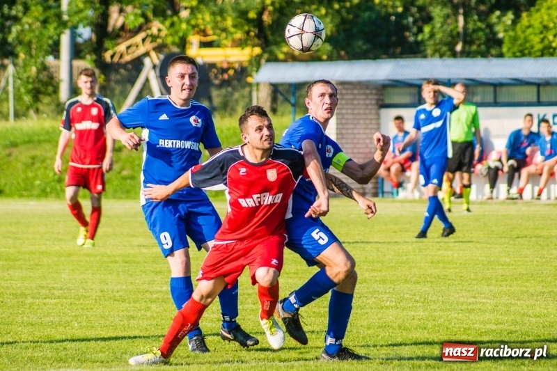 Zdjęcie w galerii na portalu naszraciborz.pl: Zaczęło się dobrze, skończyło jak zwykle. Rafako pokonało Krzanowice wiadomości z regionu