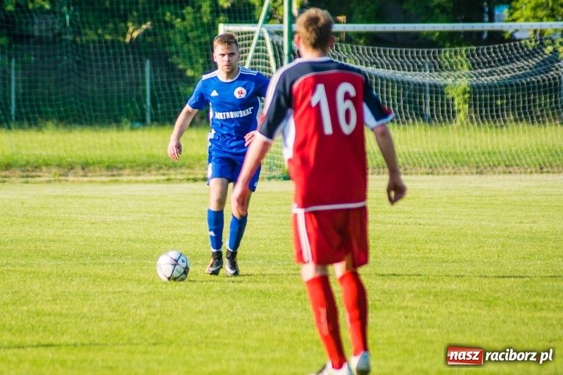 Zdjęcie w galerii na portalu naszraciborz.pl: Zaczęło się dobrze, skończyło jak zwykle. Rafako pokonało Krzanowice wiadomości z regionu