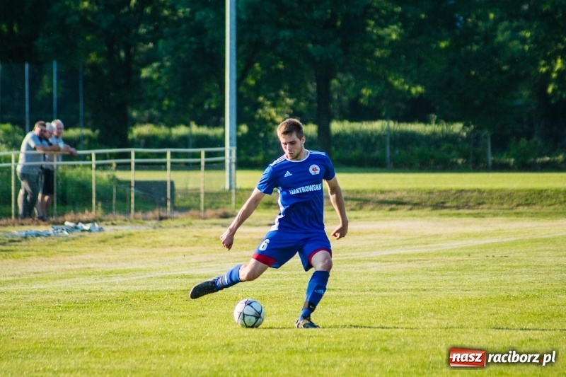 Zdjęcie w galerii na portalu naszraciborz.pl: Zaczęło się dobrze, skończyło jak zwykle. Rafako pokonało Krzanowice wiadomości z regionu