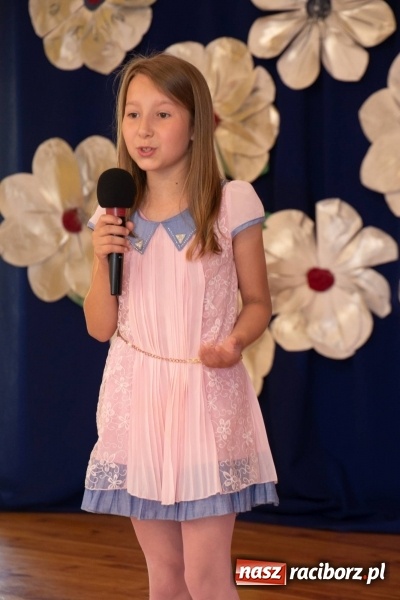 Zdjęcie w galerii na portalu naszraciborz.pl: Religijnie i metafizycznie - konkurs recytatorski w SP 18 wiadomości z regionu