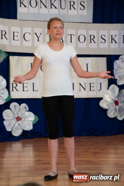 Zdjęcie w galerii na portalu naszraciborz.pl: Religijnie i metafizycznie - konkurs recytatorski w SP 18 wiadomości z regionu