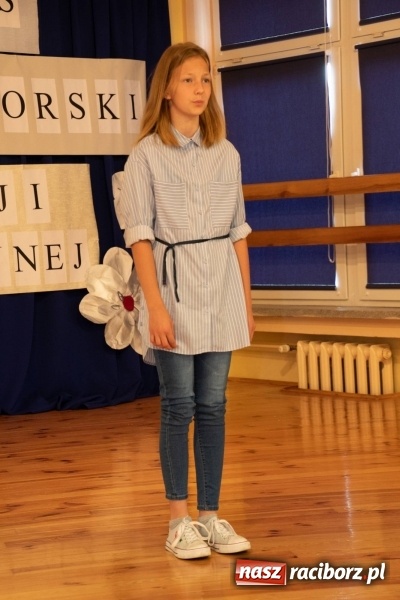 Zdjęcie w galerii na portalu naszraciborz.pl: Religijnie i metafizycznie - konkurs recytatorski w SP 18 wiadomości z regionu