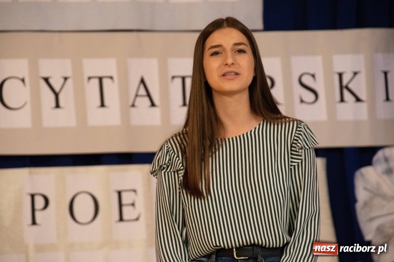 Zdjęcie w galerii na portalu naszraciborz.pl: Religijnie i metafizycznie - konkurs recytatorski w SP 18 wiadomości z regionu