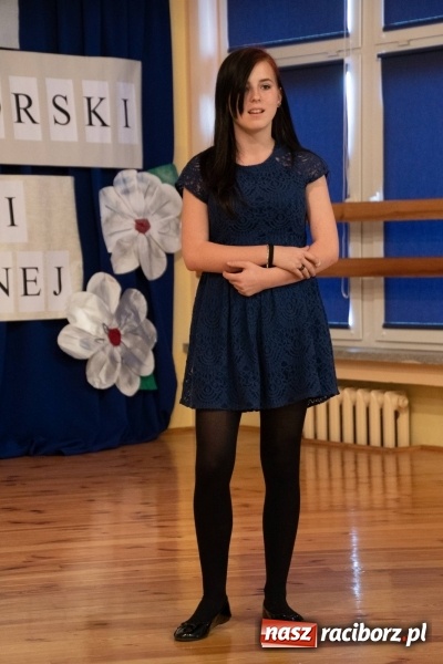 Zdjęcie w galerii na portalu naszraciborz.pl: Religijnie i metafizycznie - konkurs recytatorski w SP 18 wiadomości z regionu