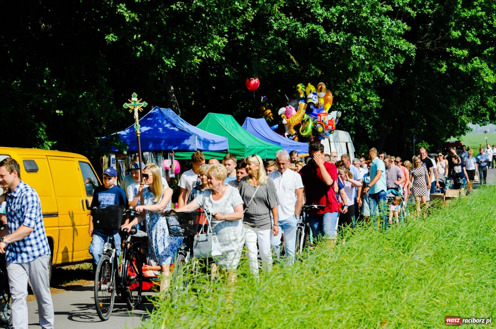 Zdjęcie w galerii na portalu naszraciborz.pl: Tworków. W gościnie u świętego Urbana wiadomości z regionu