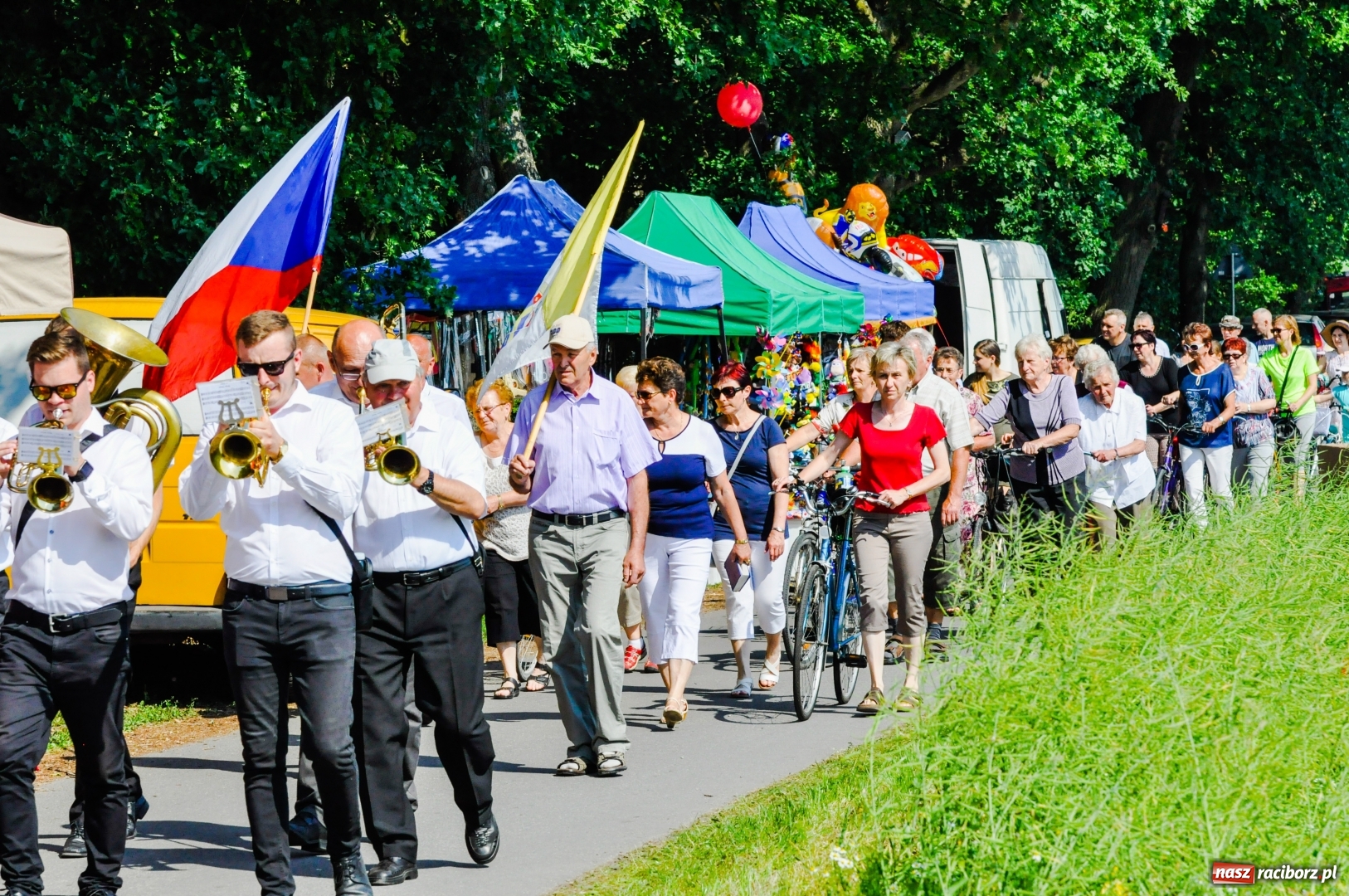 Zdjęcie w galerii na portalu naszraciborz.pl: Tworków. W gościnie u świętego Urbana wiadomości z regionu