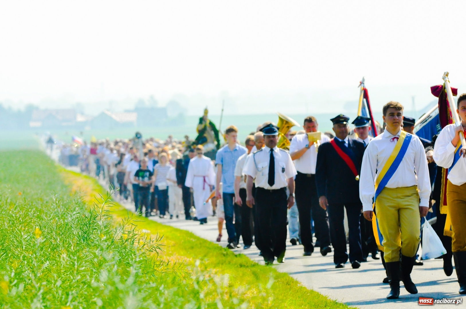 Zdjęcie w galerii na portalu naszraciborz.pl: Tworków. W gościnie u świętego Urbana wiadomości z regionu