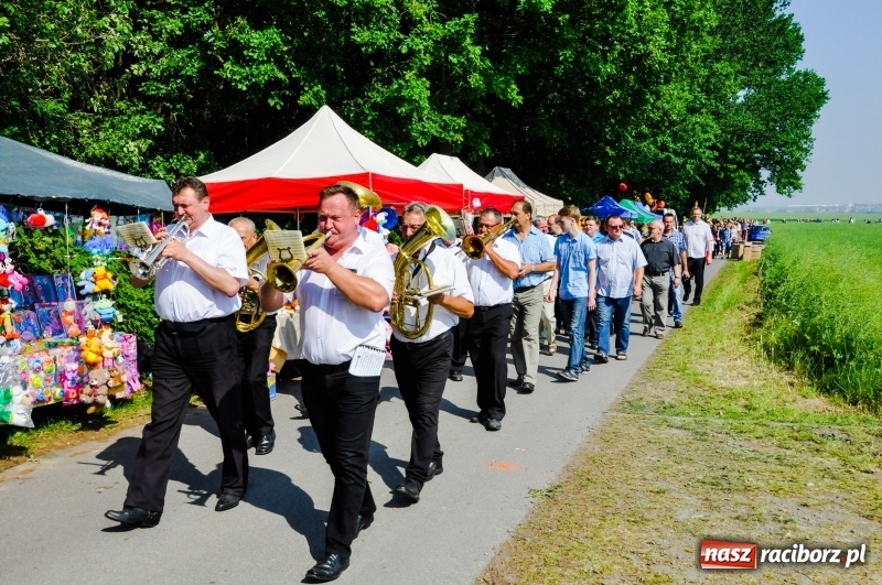 Zdjęcie w galerii na portalu naszraciborz.pl: Tworków. W gościnie u świętego Urbana wiadomości z regionu