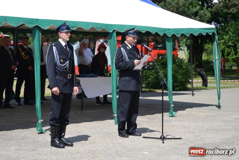 Zdjęcie w galerii na portalu naszraciborz.pl: Jankowice idą do przodu. Nowy wóz strażacki i zmodernizowany plac zabaw  wiadomości z regionu