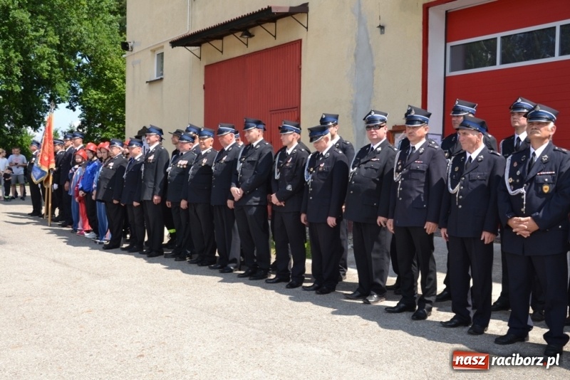 Zdjęcie w galerii na portalu naszraciborz.pl: Jankowice idą do przodu. Nowy wóz strażacki i zmodernizowany plac zabaw  wiadomości z regionu