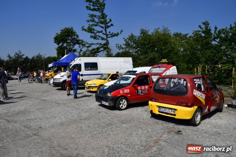 Zdjęcie w galerii na portalu naszraciborz.pl: Zapach spalin o poranku, czyli samochodowy Rajd o Puchar Burmistrza Kuźni Raciborskiej FOTO i VIDEO wiadomości z regionu