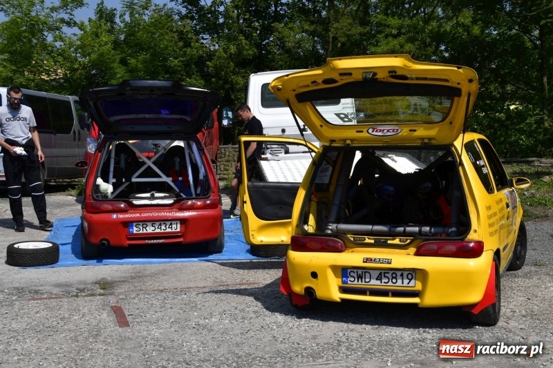 Zdjęcie w galerii na portalu naszraciborz.pl: Zapach spalin o poranku, czyli samochodowy Rajd o Puchar Burmistrza Kuźni Raciborskiej FOTO i VIDEO wiadomości z regionu