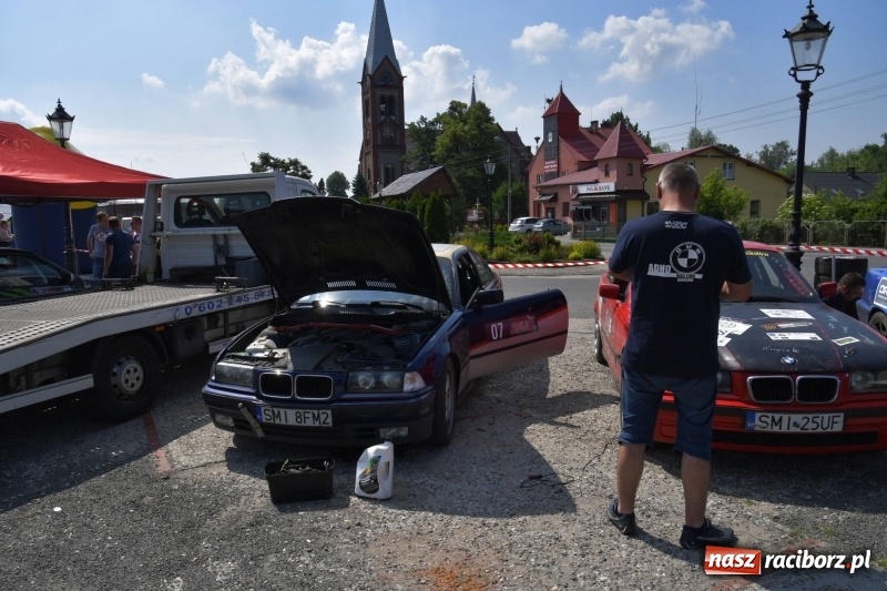 Zdjęcie w galerii na portalu naszraciborz.pl: Zapach spalin o poranku, czyli samochodowy Rajd o Puchar Burmistrza Kuźni Raciborskiej FOTO i VIDEO wiadomości z regionu