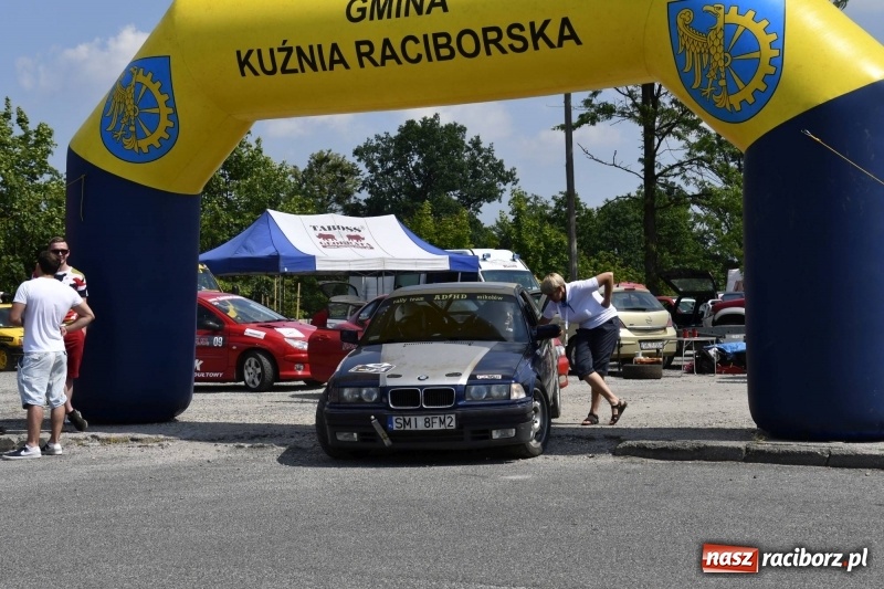 Zdjęcie w galerii na portalu naszraciborz.pl: Zapach spalin o poranku, czyli samochodowy Rajd o Puchar Burmistrza Kuźni Raciborskiej FOTO i VIDEO wiadomości z regionu