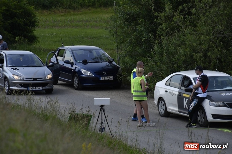 Zdjęcie w galerii na portalu naszraciborz.pl: Zapach spalin o poranku, czyli samochodowy Rajd o Puchar Burmistrza Kuźni Raciborskiej FOTO i VIDEO wiadomości z regionu
