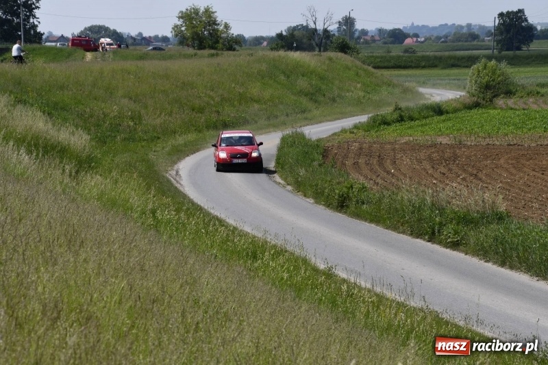 Zdjęcie w galerii na portalu naszraciborz.pl: Zapach spalin o poranku, czyli samochodowy Rajd o Puchar Burmistrza Kuźni Raciborskiej FOTO i VIDEO wiadomości z regionu