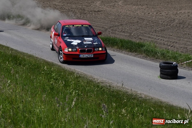 Zdjęcie w galerii na portalu naszraciborz.pl: Zapach spalin o poranku, czyli samochodowy Rajd o Puchar Burmistrza Kuźni Raciborskiej FOTO i VIDEO wiadomości z regionu
