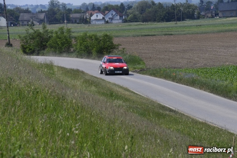 Zdjęcie w galerii na portalu naszraciborz.pl: Zapach spalin o poranku, czyli samochodowy Rajd o Puchar Burmistrza Kuźni Raciborskiej FOTO i VIDEO wiadomości z regionu
